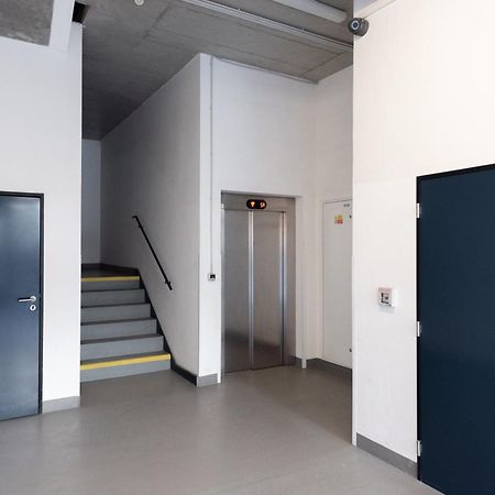 2-Level Apartments On Krizikova Near The Metro 프라하 외부 사진