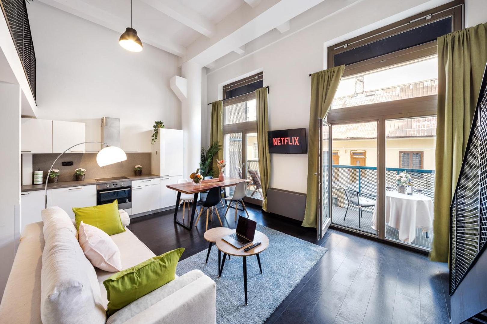 2-Level Apartments On Krizikova Near The Metro 프라하 외부 사진